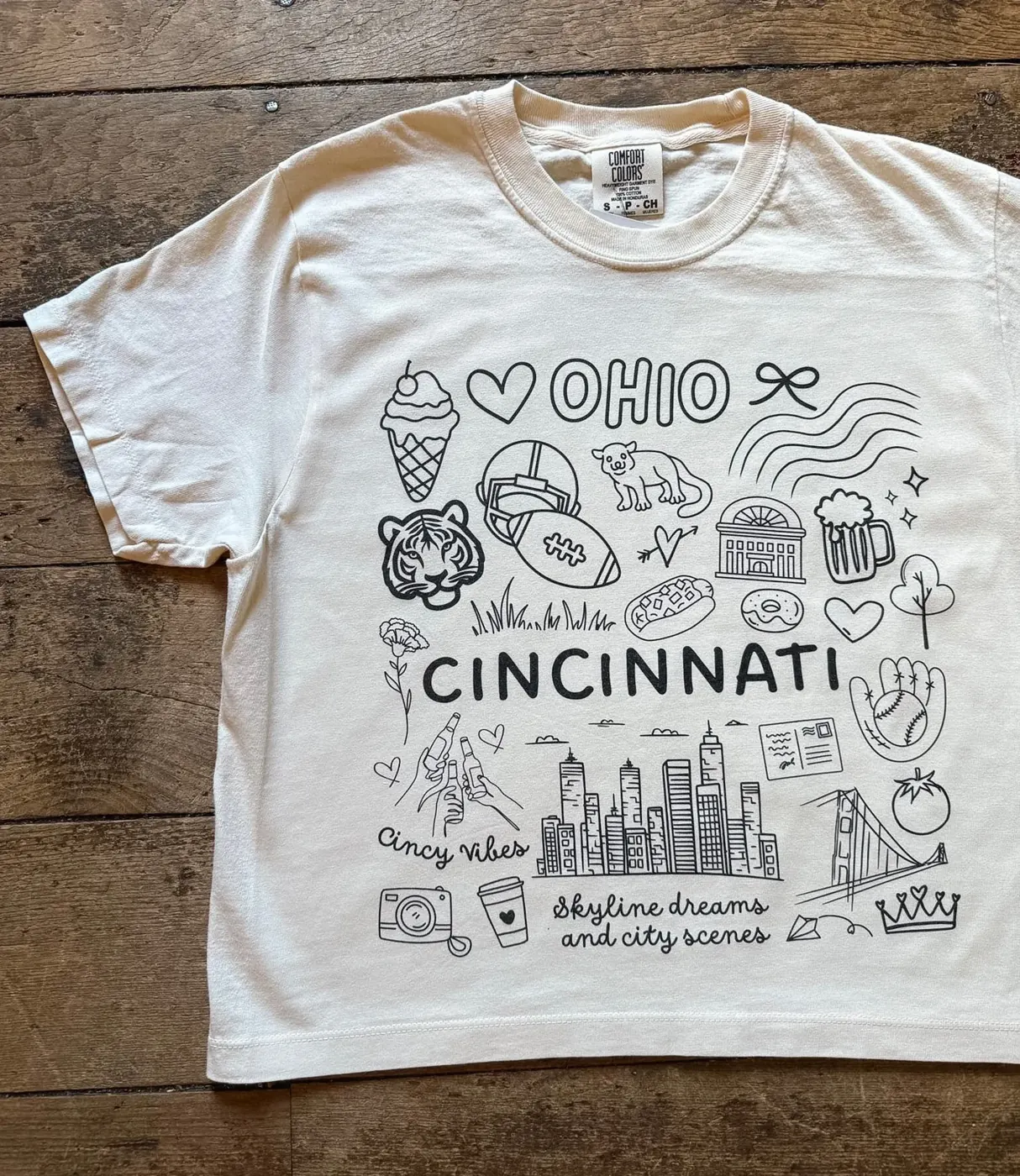 Cincinnati Skyline Dreams Women's boxy tee