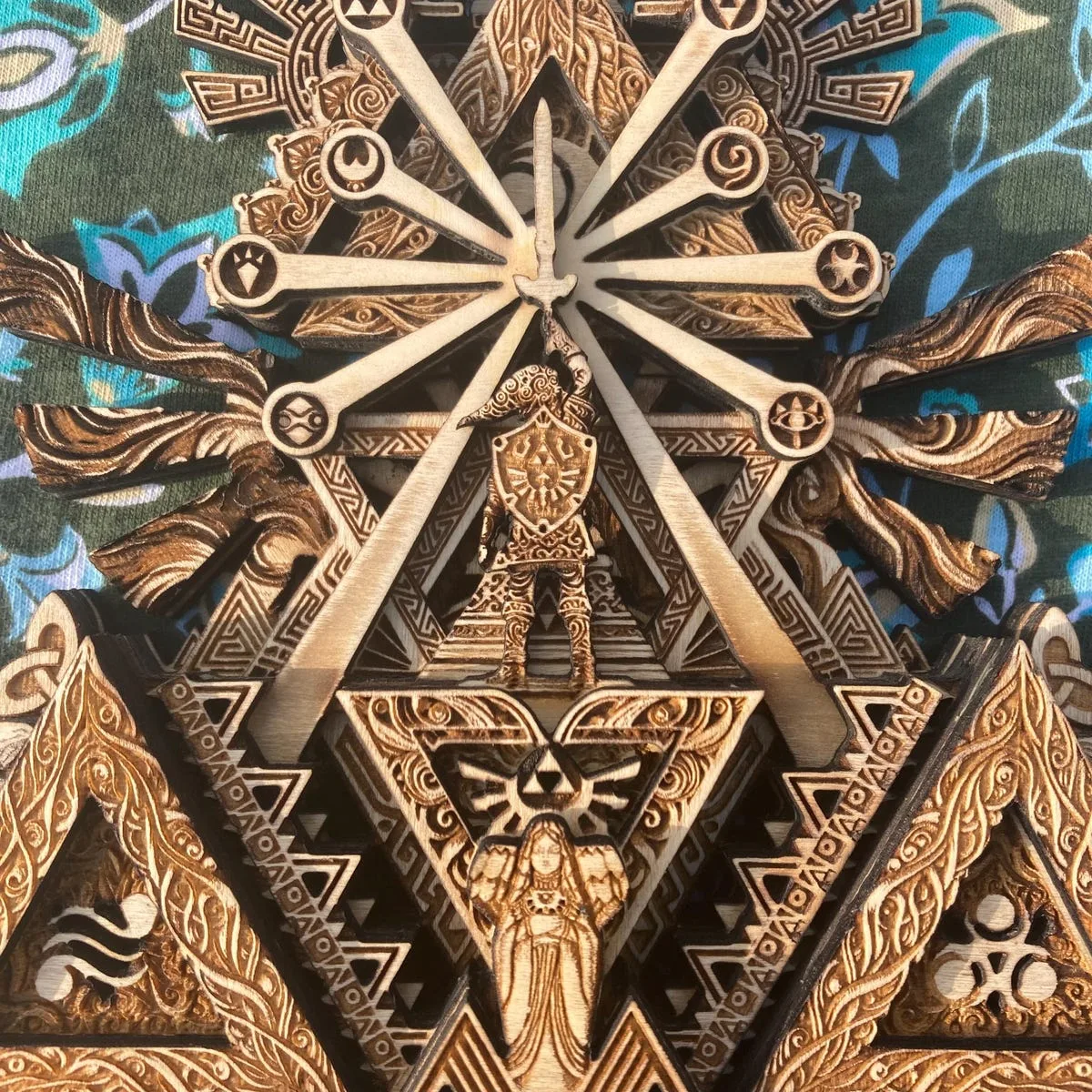 Legend of Zelda Triforce, large