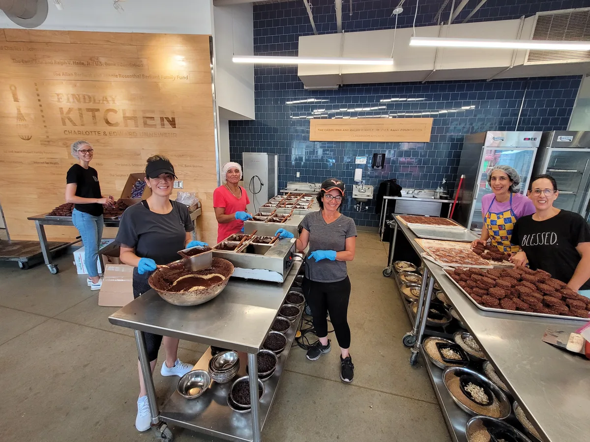 The Paktli team making alegrias in a production kitchen