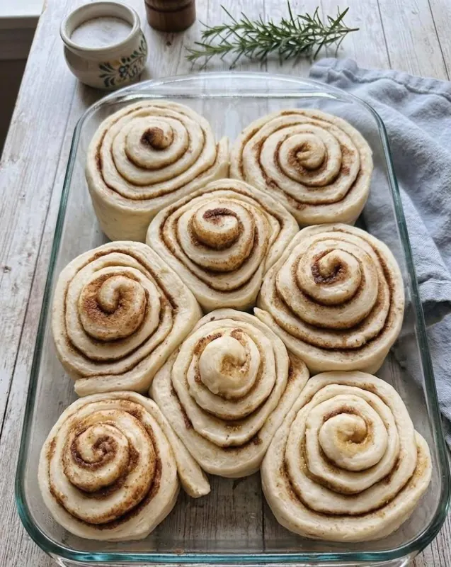 Jumbo cinnamon rolls
